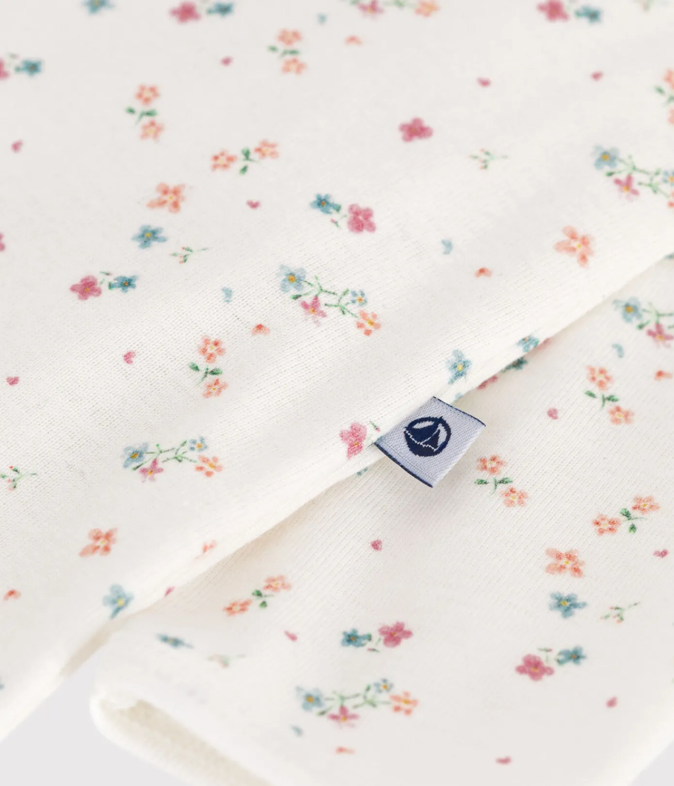 Petit Bateau Schlafanzüge, Strampler|Newborn*Baby-Bodyjama ohne Füßchen aus Baumwolle mit Blumenmotiv weiss MARSHMALLOW/weiss MULTICO