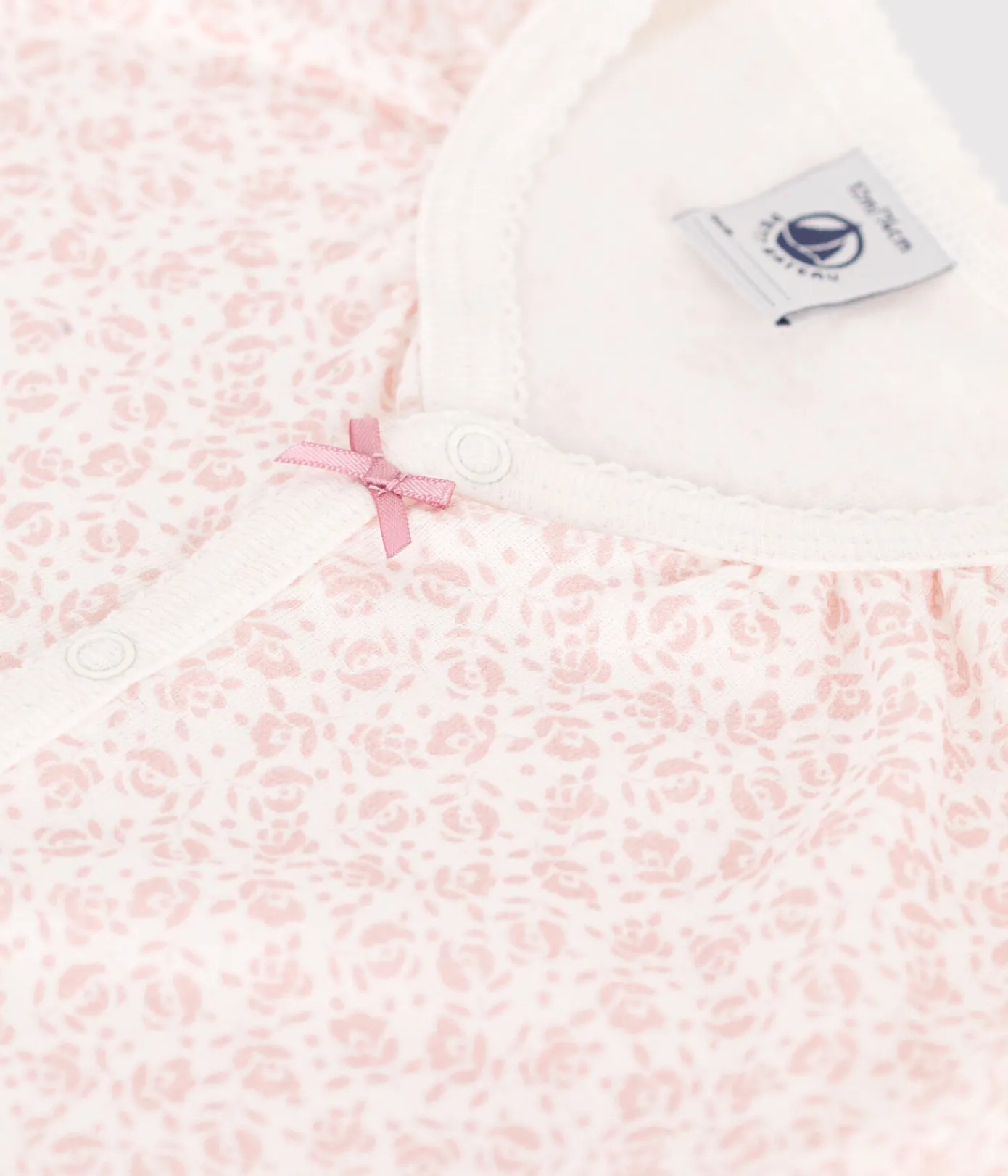 Petit Bateau Schlafanzüge, Strampler|Sets, Overalls & Latzhosen*Baby-Kurzoverall aus Baumwolle mit Blumenmotiv MARSHMALLOW/ PANTY