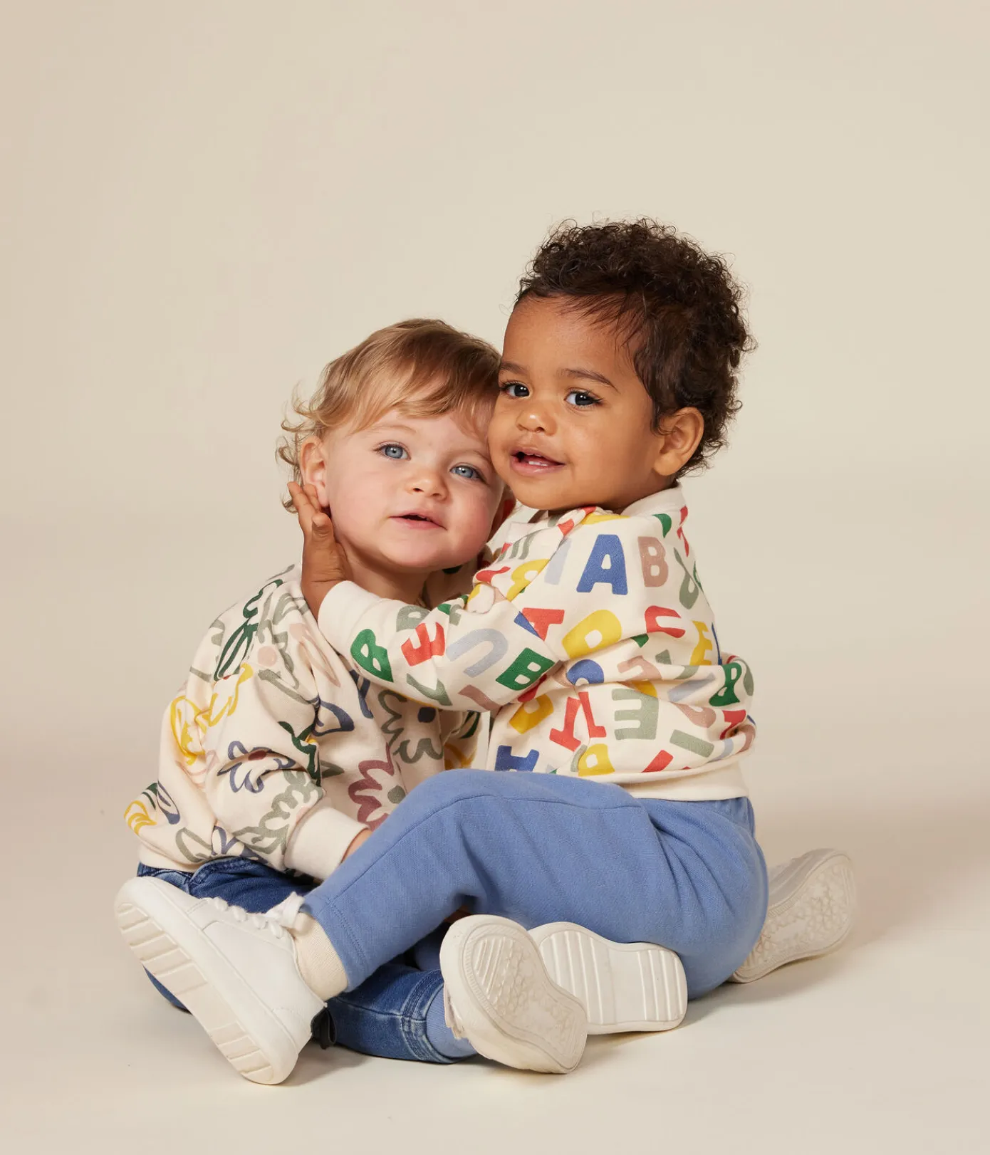 Petit Bateau Pullover, Cardigans*Baby-Sweatshirt aus Molton weiss AVALANCHE/ MULTICO