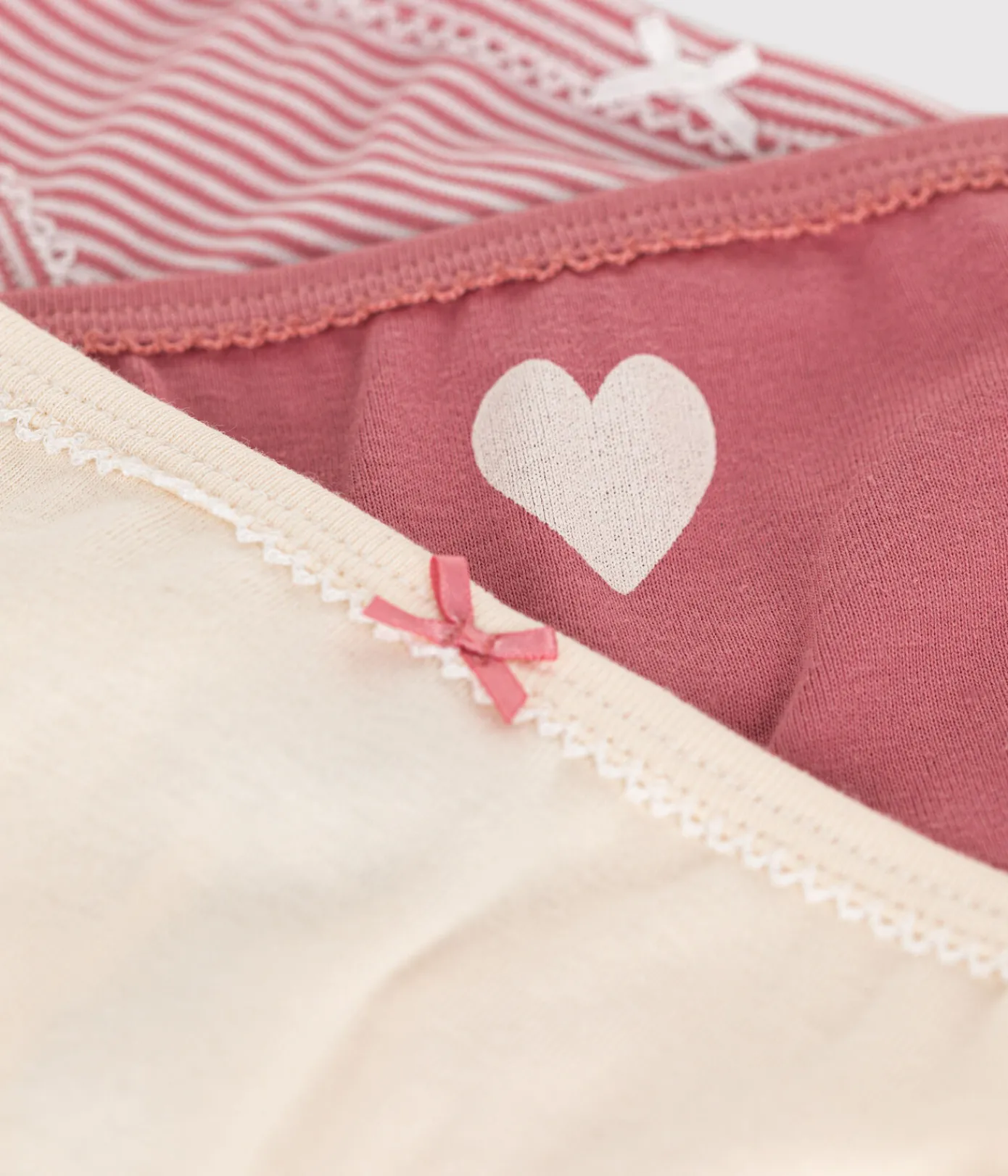Petit Bateau Unterhosen, Shortys*3er-Set Kinder-Slips aus Baumwolle mit Herzmotiv variante 1