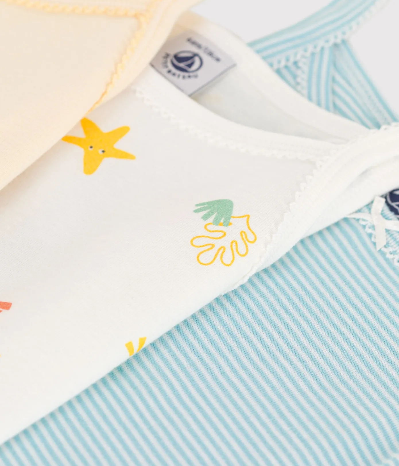 Petit Bateau Unterhemden, Tanktops|T-Shirts, Tops, Oberteile*3er-Set Kinder-Unterhemden aus bedruckter Baumwolle variante 1