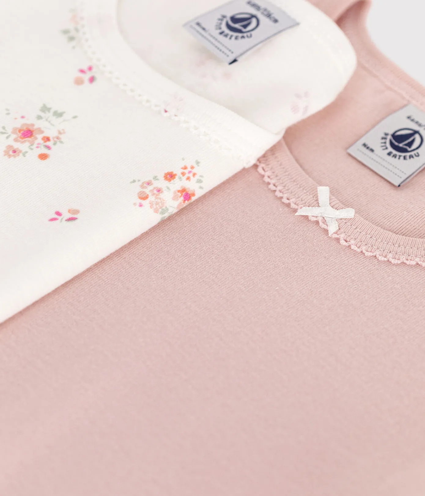 Petit Bateau Unterhemden, Tanktops|T-Shirts, Tops, Oberteile*2er-Set kurzärmelige Kinder-T-Shirts aus Baumwolle mit Blumenmotiv variante 1