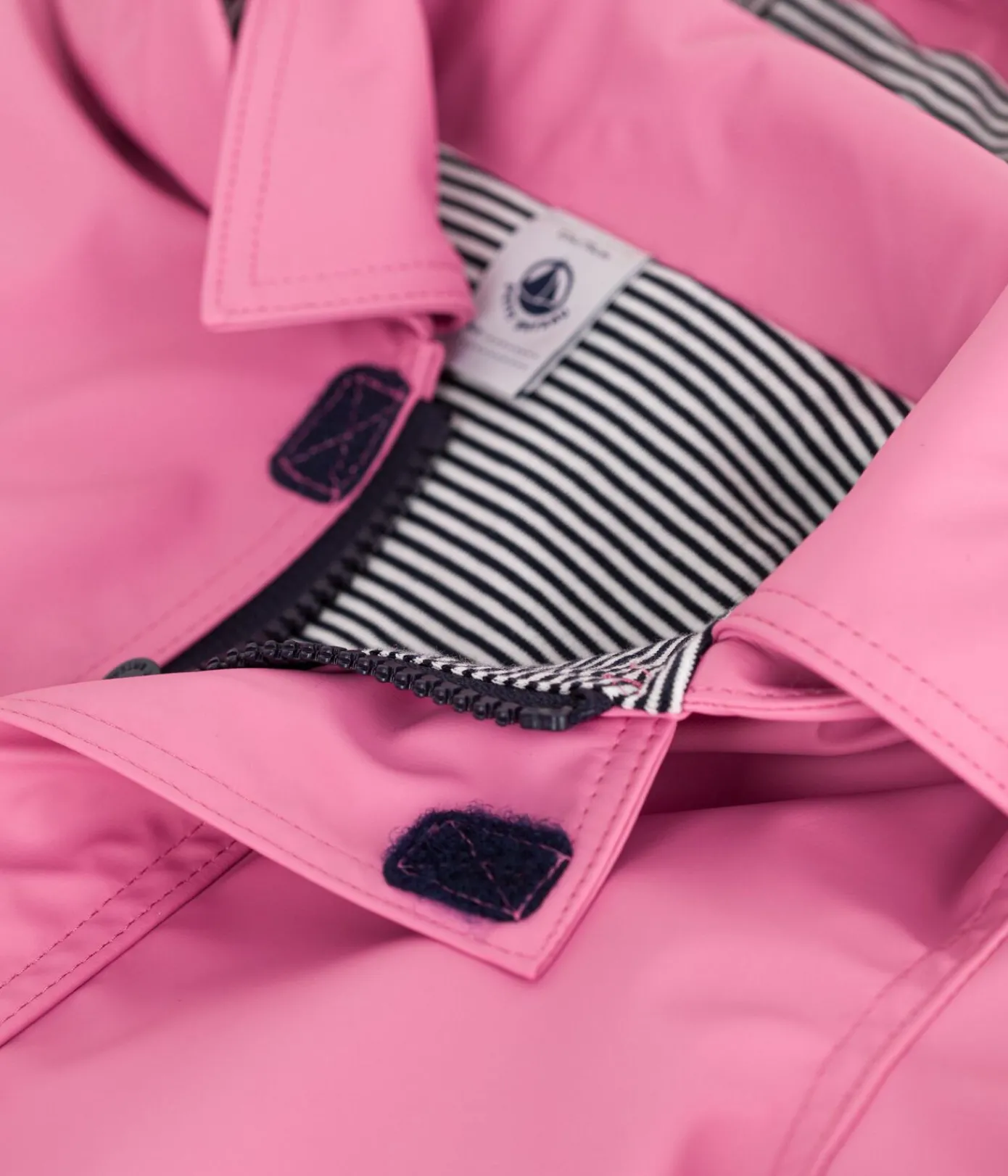 Petit Bateau Jacken, Anoraks*Ikonische einfarbige Baby-Regenjacke BOUDOIR