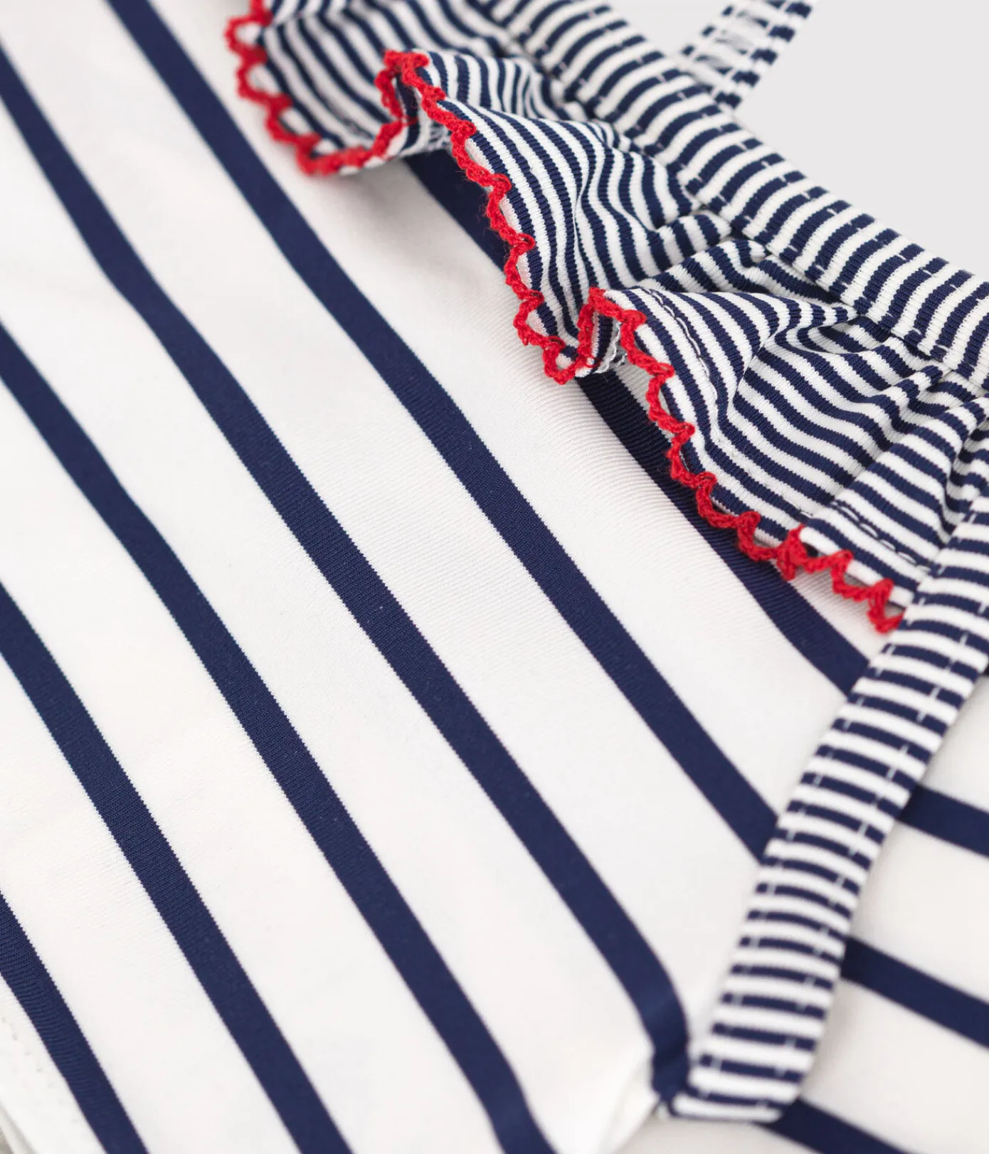 Petit Bateau Bademode, Uv-Kleidung*Kinder-Bikini mit Streifen weiss MARSHMALLOW/blau MEDIEVAL