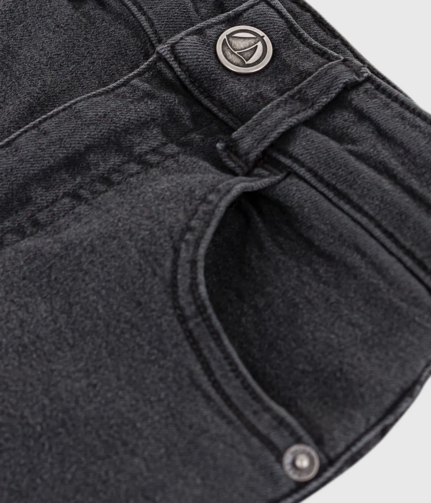 Petit Bateau Shorts, Jeans, Hosen*Kinder-Hose aus Denim schwarz NOIR DELAVE