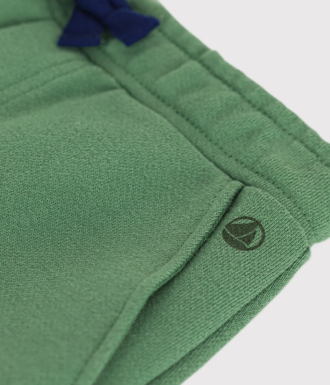 Petit Bateau Shorts, Jeans, Hosen*Kinder-Jogginghose für Jungen grün PALMERAIE