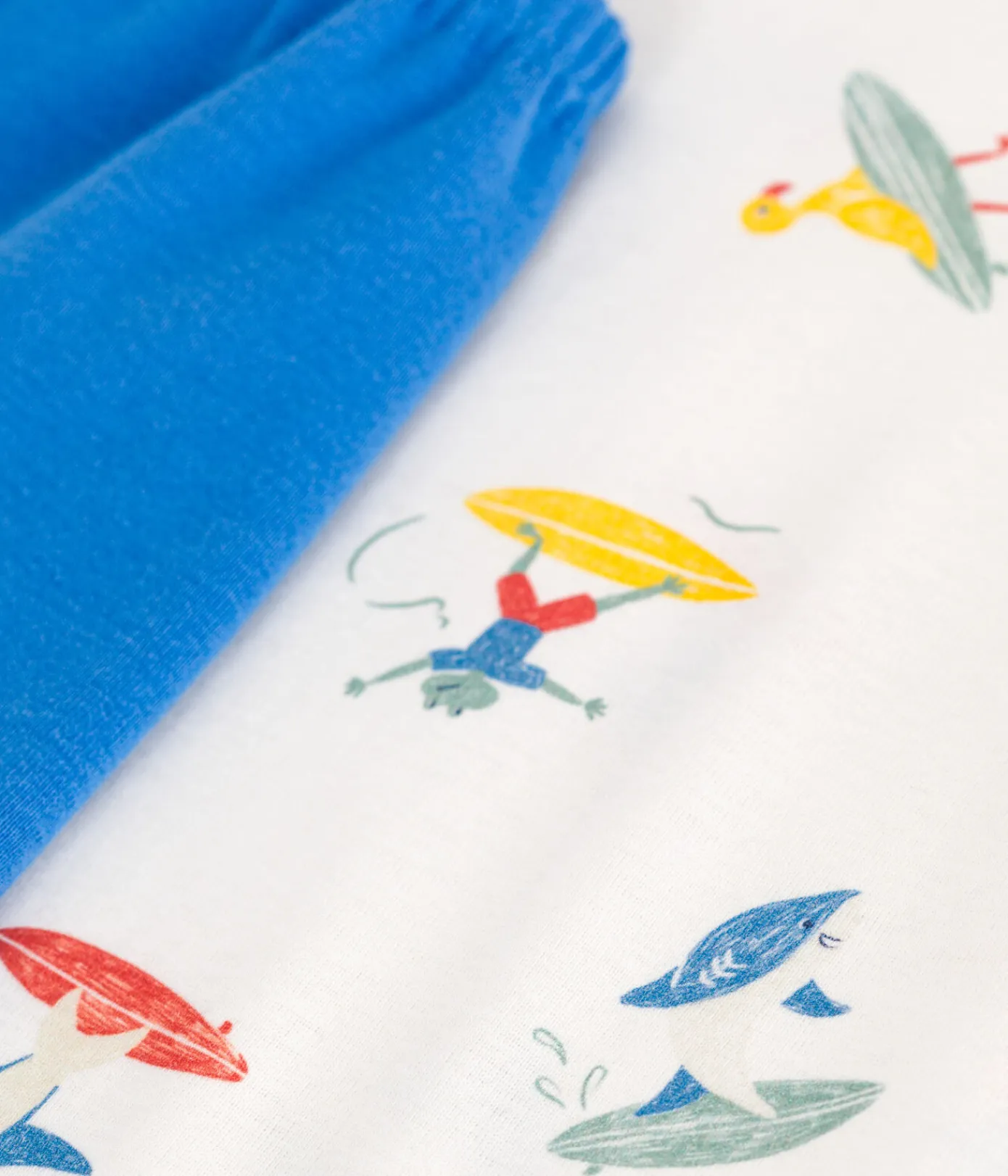 Petit Bateau Schlafanzüge, Pyjamas|Schlafanzüge, Nachthemden*Kinder-Kurzpyjama aus Baumwolle mit Surfmotiv weiss MARSHMALLOW/weiss MULTICO