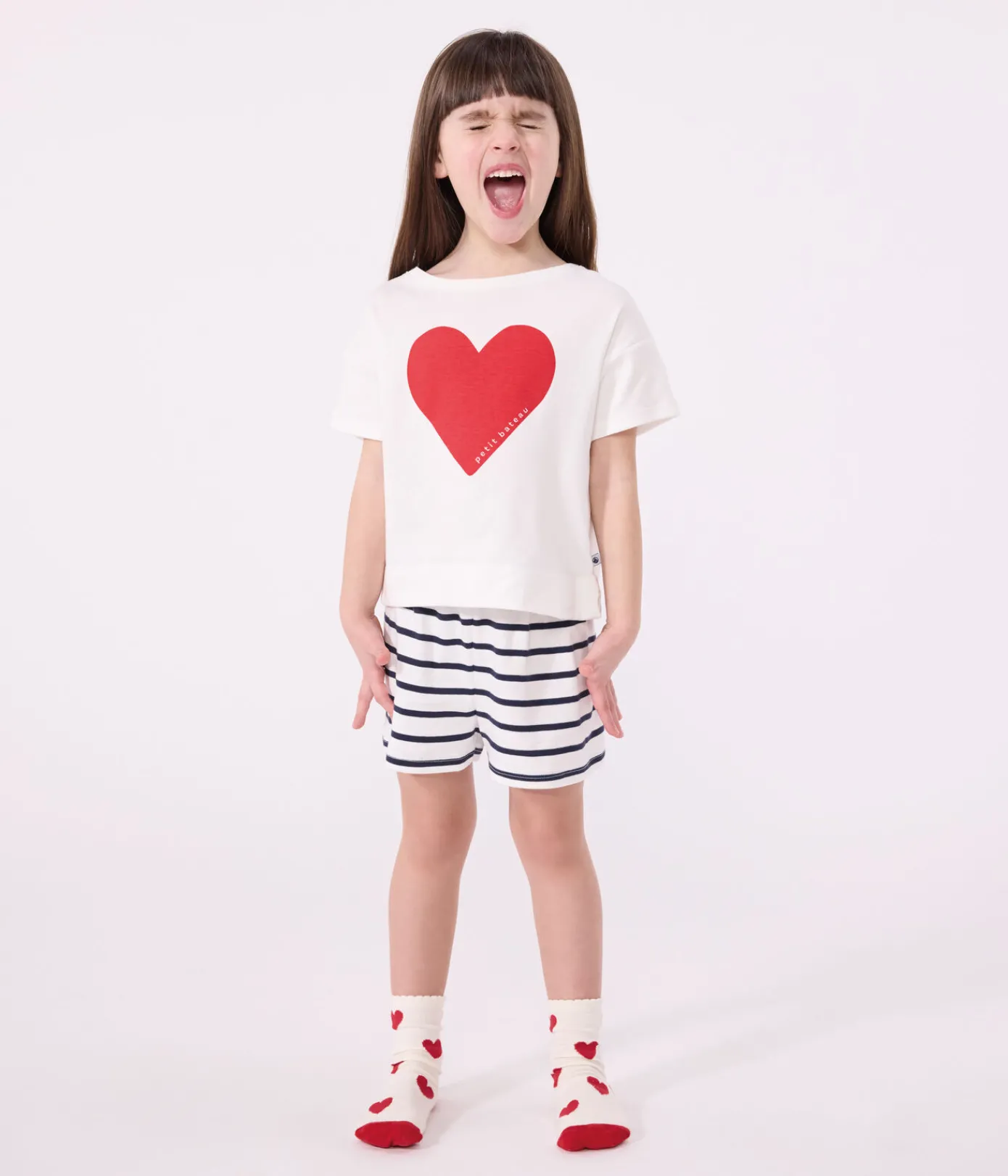 Petit Bateau Schlafanzüge, Nachthemden*Kinder-Kurzpyjama aus Baumwolle mit Herzmotiv weiss MARSHMALLOW/blau SMOKING