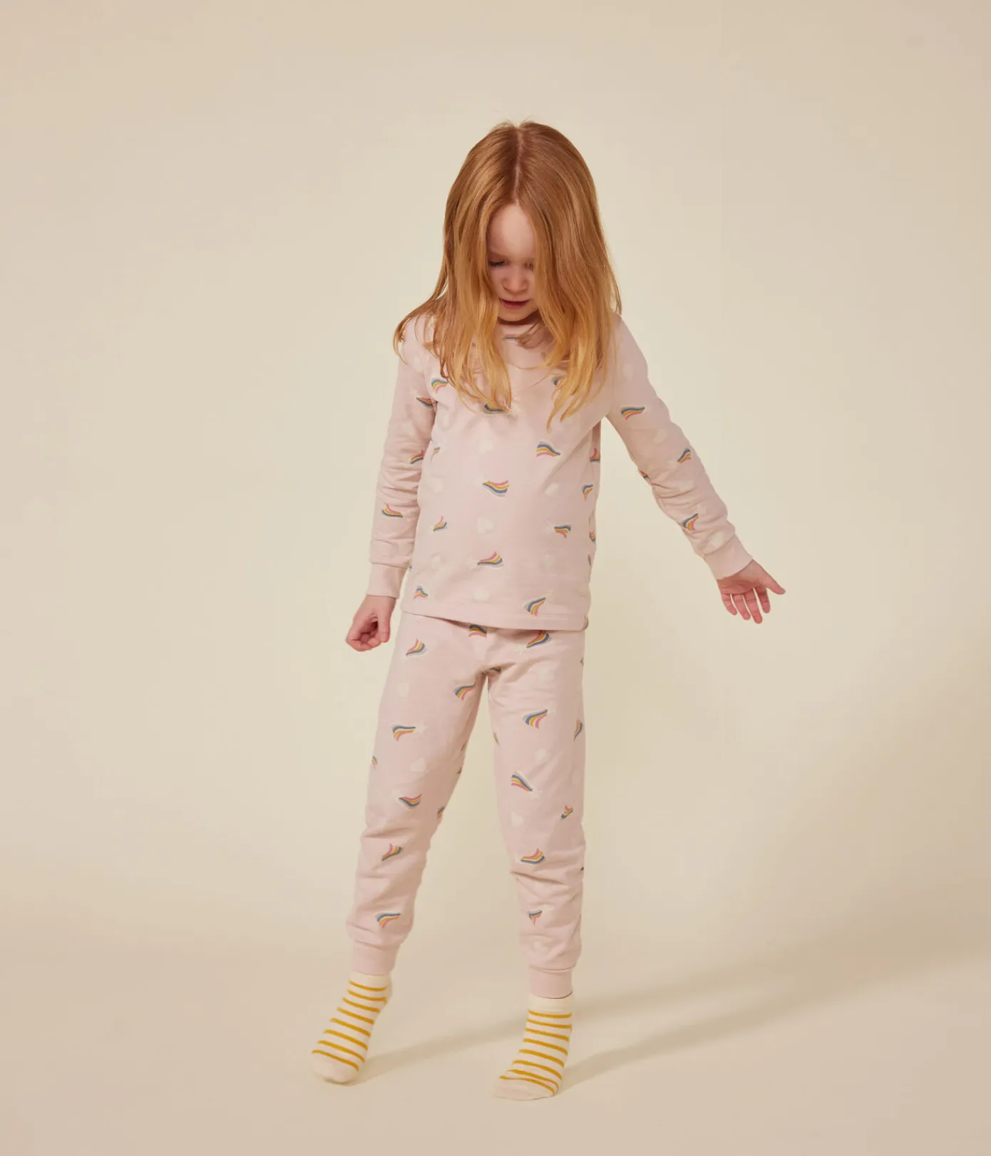 Petit Bateau Schlafanzüge, Nachthemden*Kinder-Pyjama aus aufgerautem Molton mit Sternen und Herzen rosa SALINE/weiss MULTICO