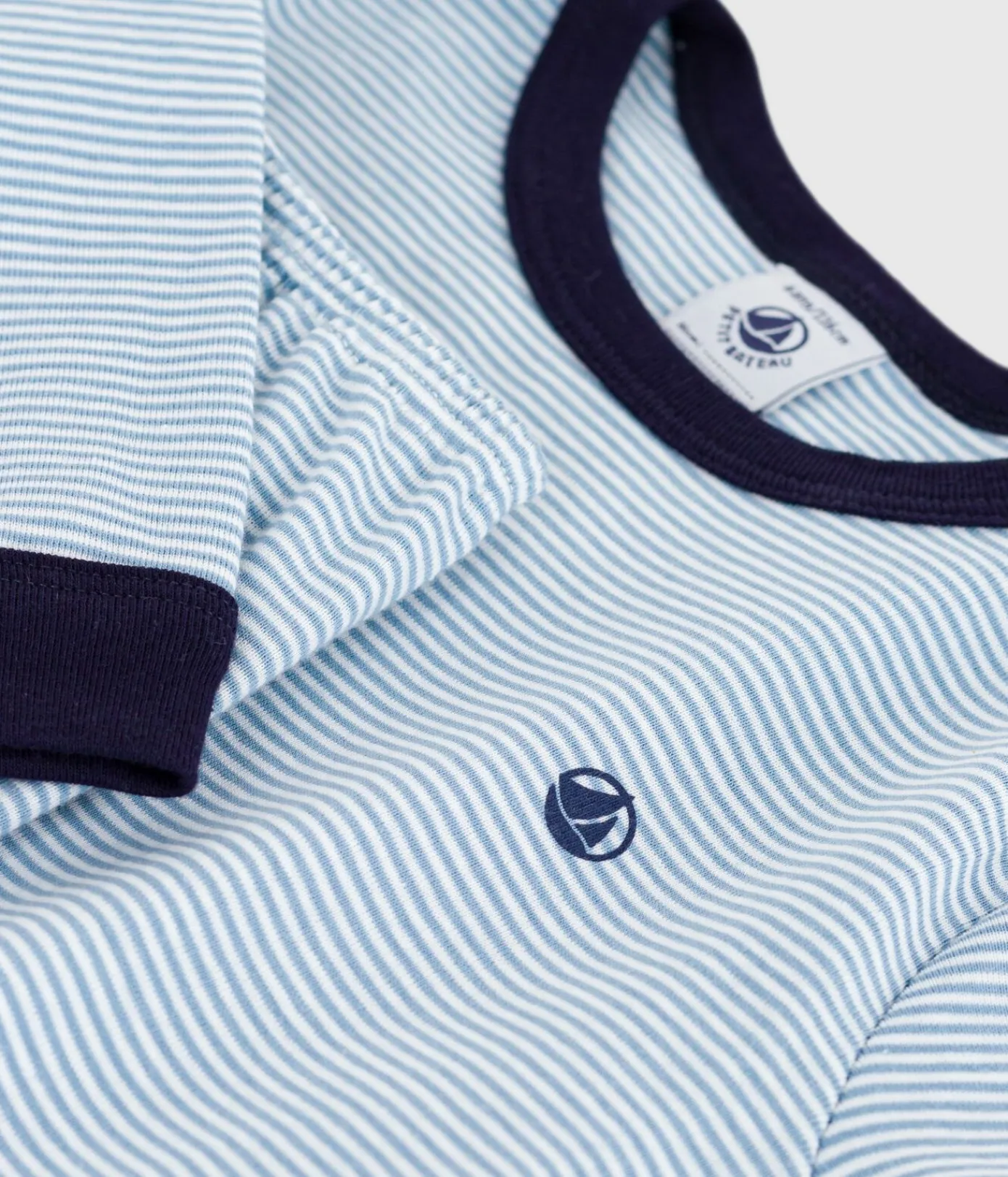 Petit Bateau Schlafanzüge, Pyjamas*Kinder-Pyjama aus Baumwolle mit Streifen ADRIATIC/ MARSHMALLOW