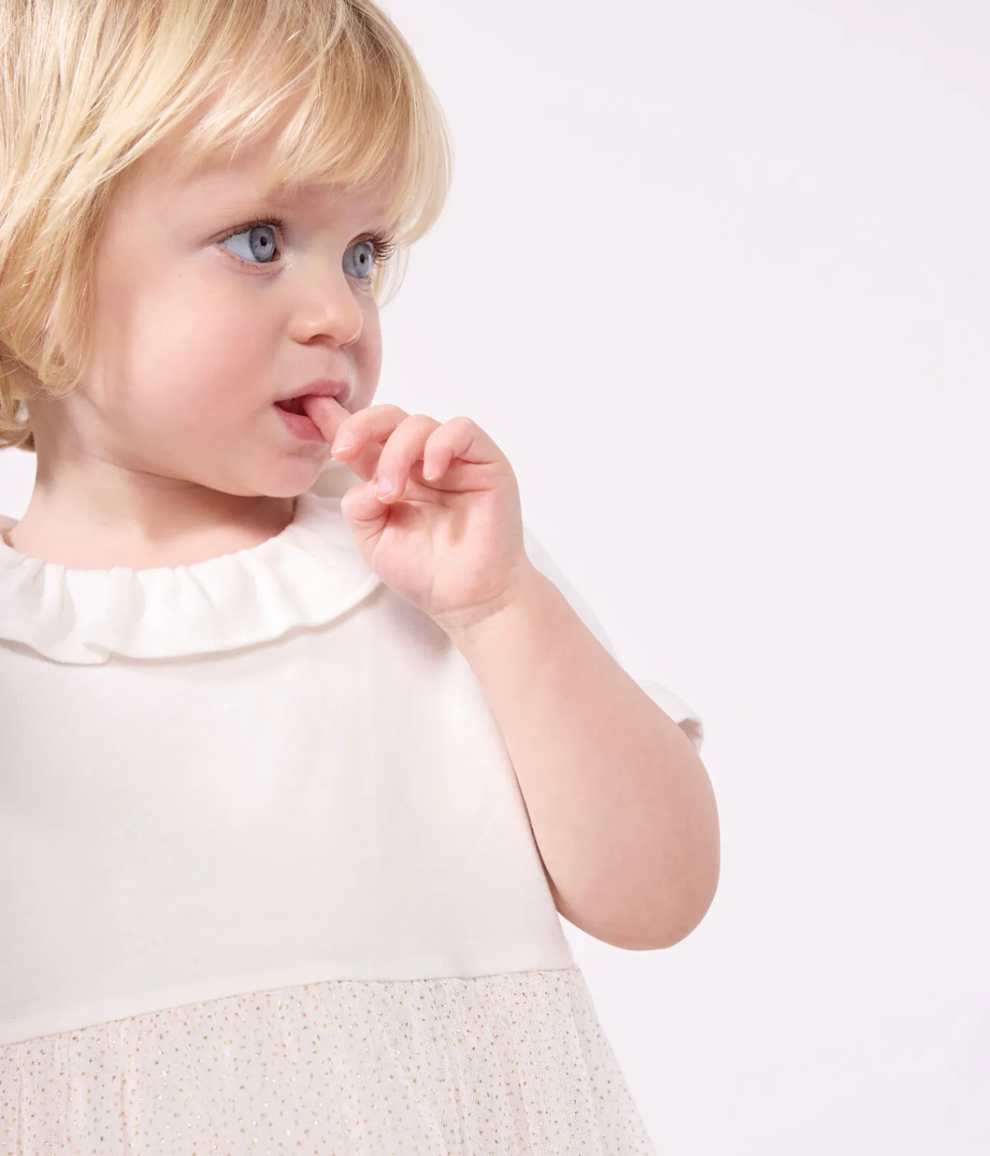Petit Bateau Kleider*Kurzärmeliges Baby-Kleid aus Baumwolle und Tüll mit Halskrause weiss MARSHMALLOW/rosa COPPER