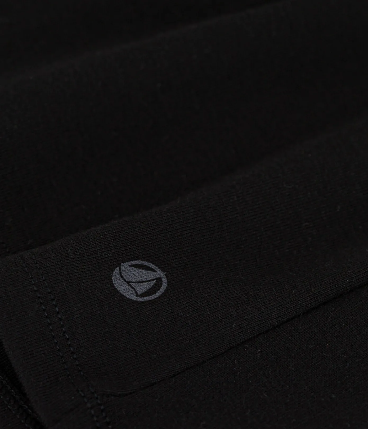 Petit Bateau Alle T-Shirts|Das Ikonische (Slim)*Kurzärmeliges Damen-T-Shirt L'ICONIQUE aus einfarbigem Rippstrick schwarz BLACK