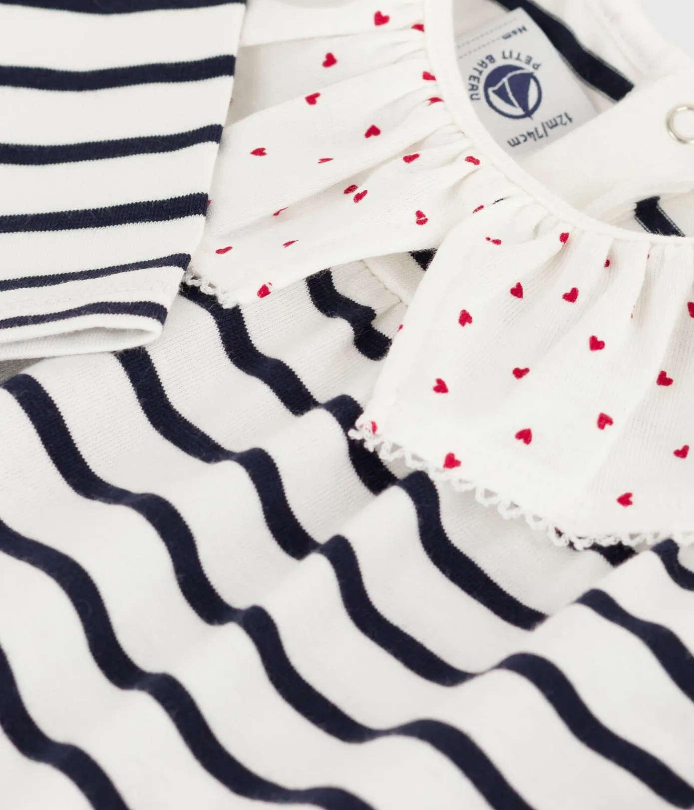 Petit Bateau T-Shirts, Oberteile*Langärmelige Baby-Bluse aus Baumwolle mit Matrosenstreifen und Herz-Kragen weiss MARSHMALLOW/blau SMOKING
