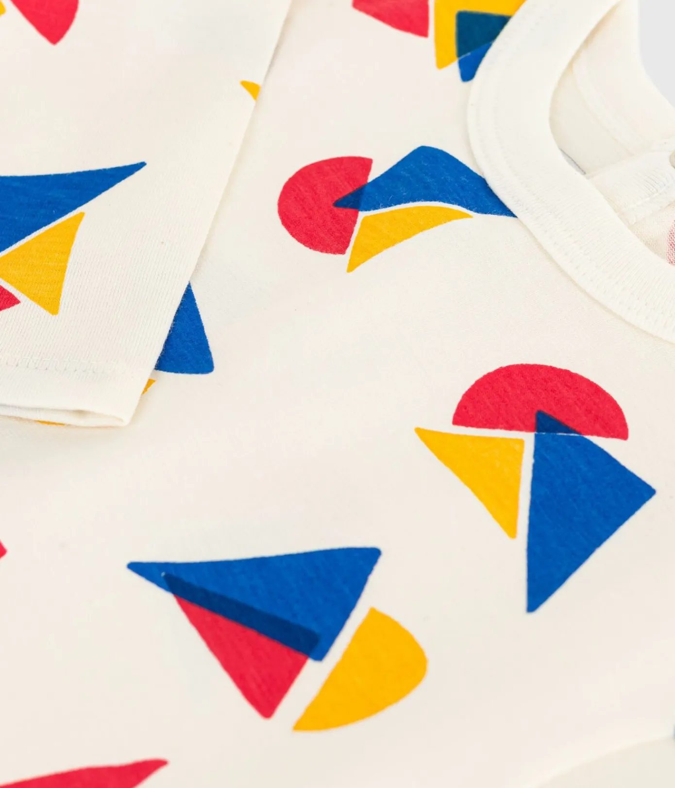 Petit Bateau T-Shirts, Oberteile*Langärmeliges Baby-T-Shirt aus Baumwolle mit Schiffchenmuster MILK/ MULTICO