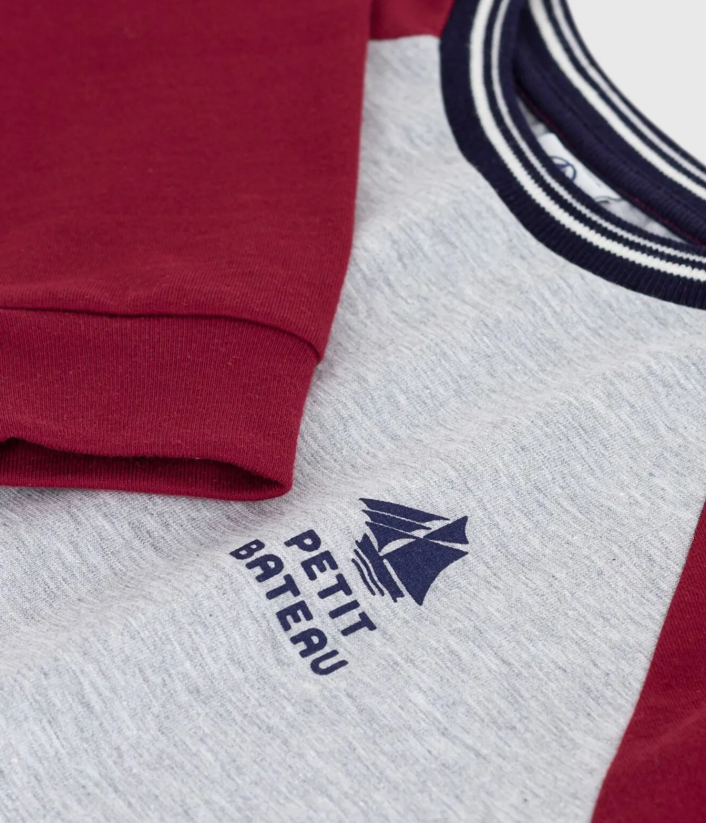 Petit Bateau T-Shirts, Poloshirts, Hemden*Langärmeliges Kinder-T-Shirt aus einfarbiger Baumwolle grau FUMEE/ AMARANTE