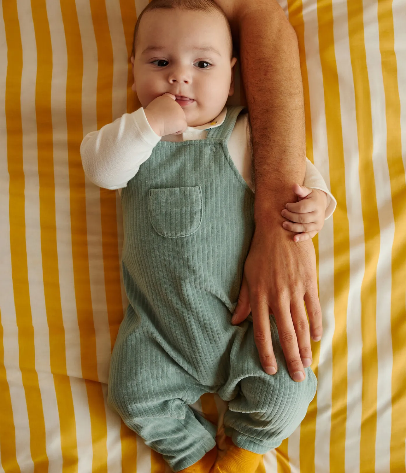 Petit Bateau Sets, Overalls & Latzhosen|Newborn*Newborn-Set Latzhose und bestickter Body aus Baumwolle grün PAUL
