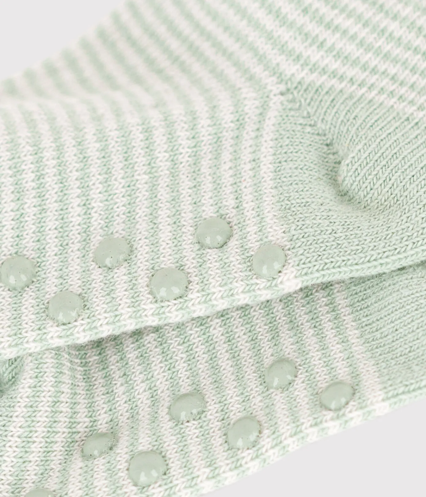 Petit Bateau Socken, Schühchen*Rutschfeste Babysocken aus Baumwolle grün HERBIER/ MARSHMALLOW