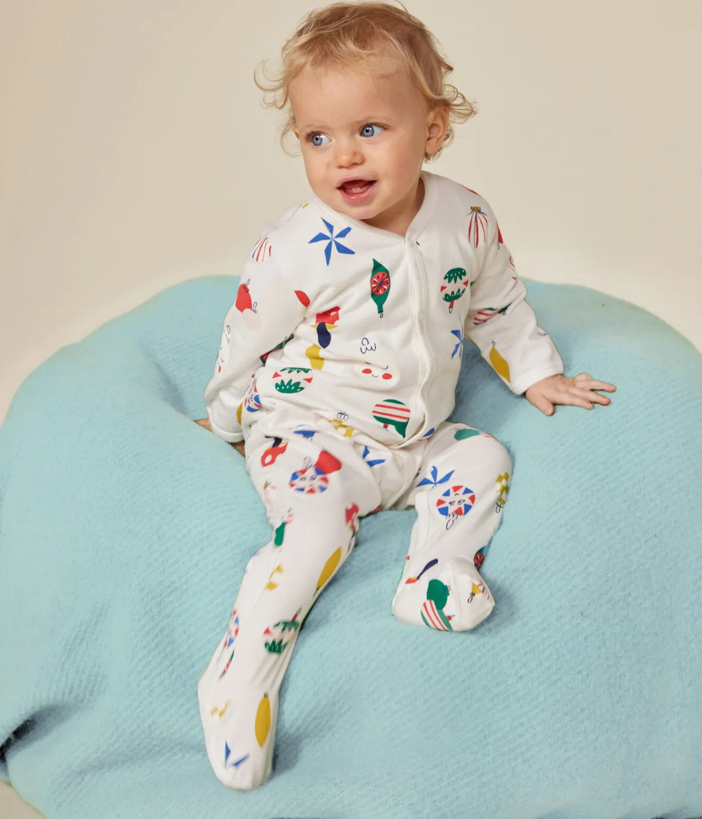 Petit Bateau Schlafanzüge, Strampler*Strampler aus aufgerautem Molton mit Weihnachtskugel-Motiv weiss MARSHMALLOW/weiss MULTICO
